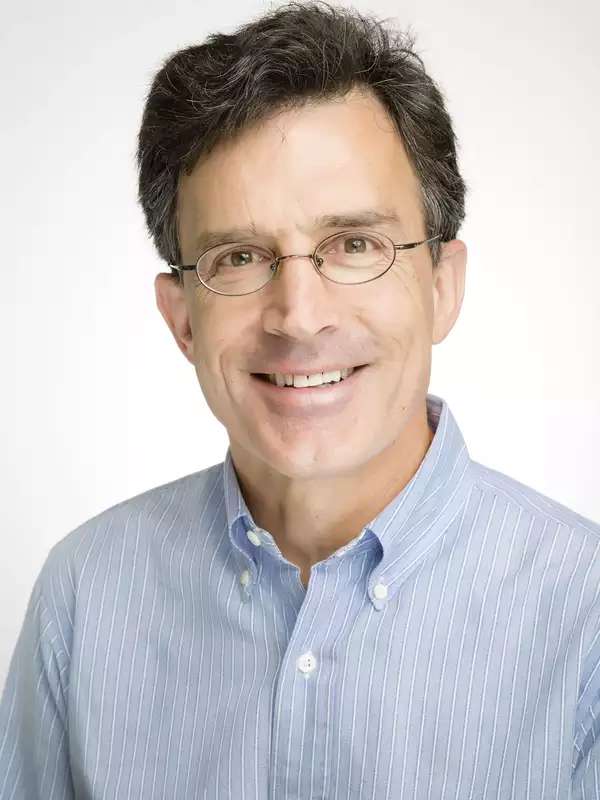 John Glendinning headshot